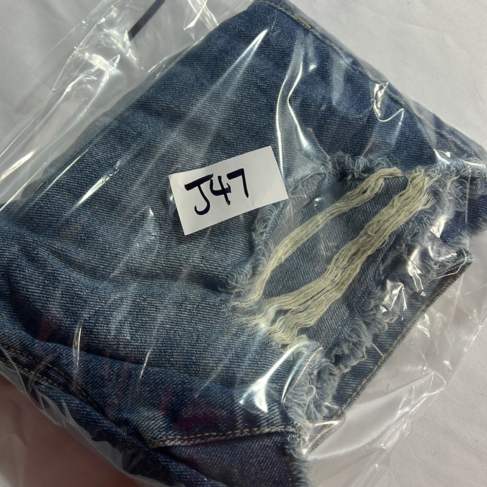 YMI festival Shorty Jean shorts size 5/27 - Picture 8 of 8